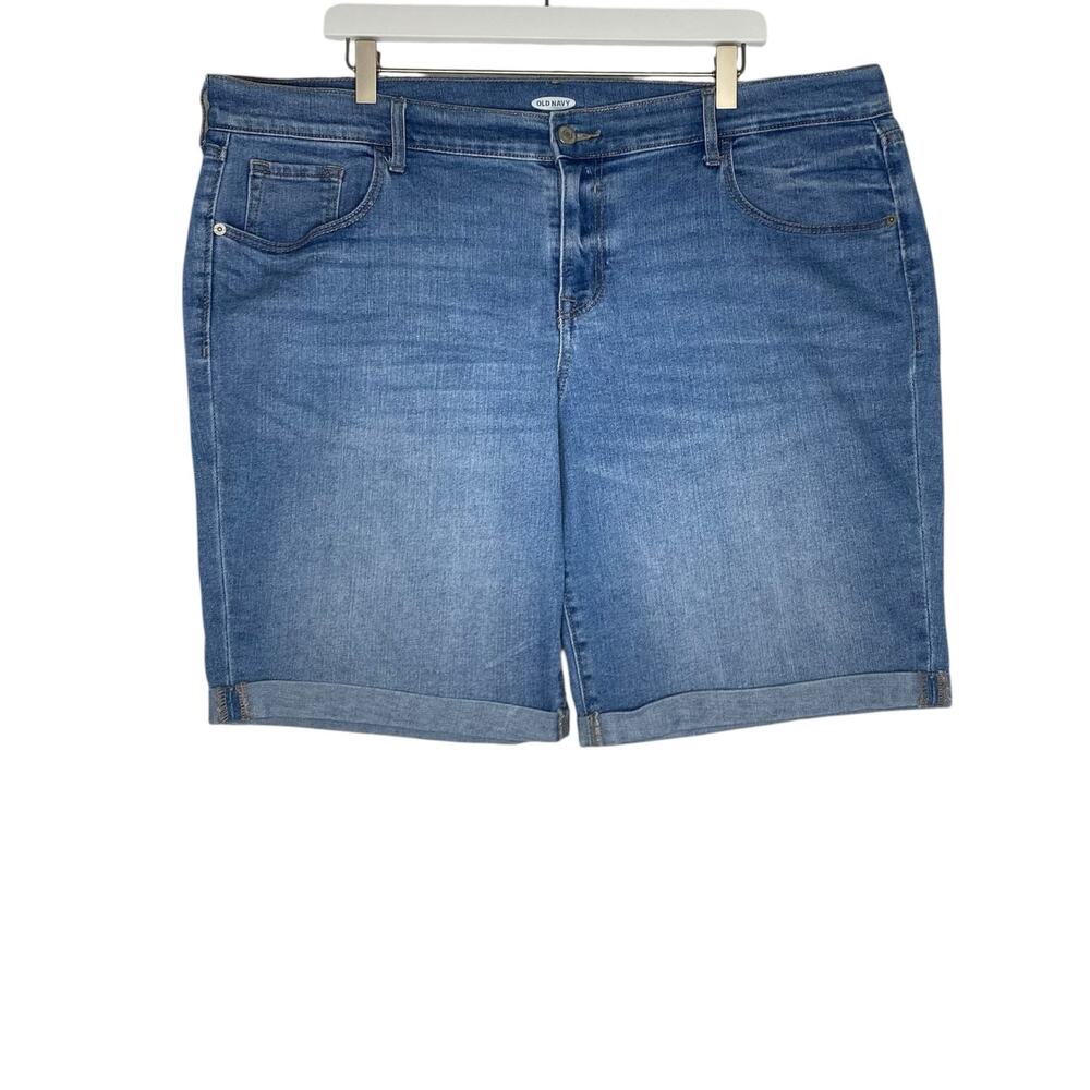 Old Navy Slim Bermuda Denim Shorts Blue Cuffed Size 16 Classic Summer Beach